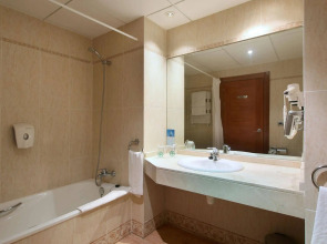 Ponient Pirámide Salou by PortAventura World