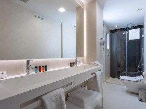 Hotel Lima - Adults Recommended