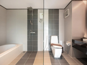 Manhattan Pattaya Hotel