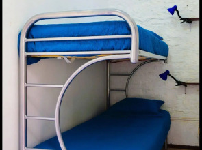 Santiago Backpackers