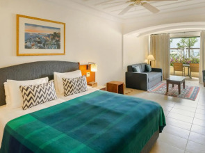 Columbia Beach Resort