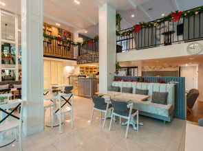 White Ivory Bed & Breakfast