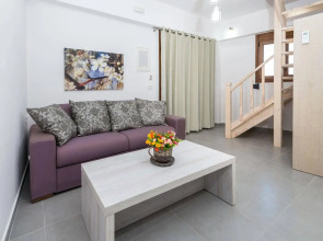 Sea View Village - Studios & Apartments