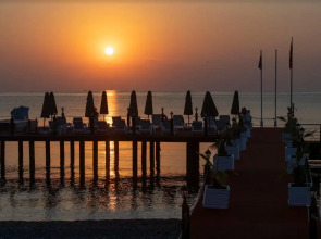 Gravel Hotels Select