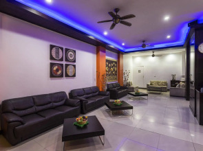 Sharaya Patong Hotel