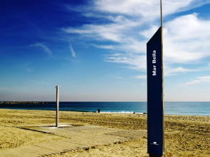 Latroupe Poblenou Beach