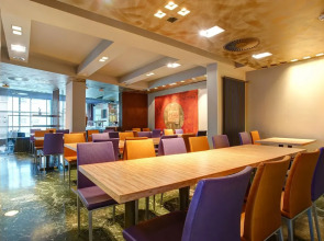 Отель Premier Inn Koeln City Centre