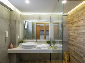 Mary Hotel & Mary Royal Suites