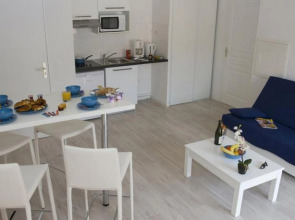 Adonis Grandcamp - Les Isles de Sola