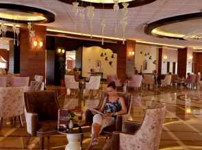 Lake & River Side Hotel & Spa