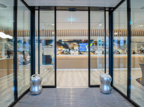 Prize by Radisson, Bern City