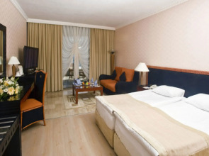 Sunrise Queen Luxury Resort & Spa