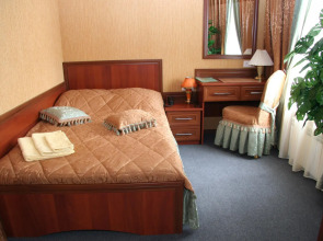 Отель Эсмеральд