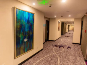 Fairway Colombo - Sri Lanka's First Hotel With Robot Technology