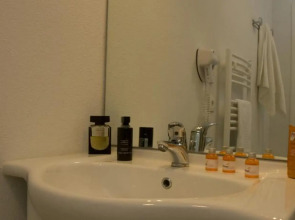 Adonis Grandcamp - Les Isles de Sola