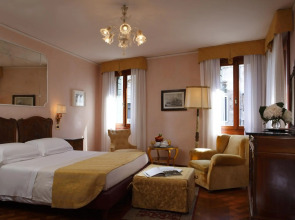 Pensione Accademia - Villa Maravege