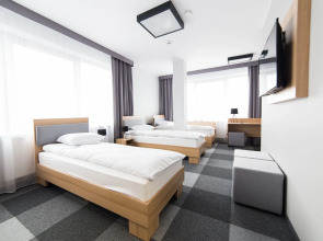 Waw Hotel Airport Okecie