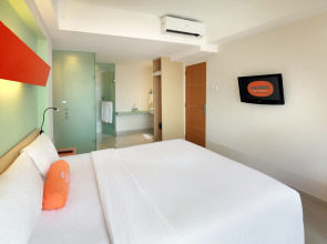 HARRIS Hotel & Residence Riverview Kuta Bali