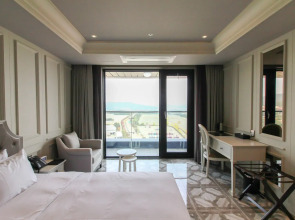 Golden Tulip Ever Yongin Hotel