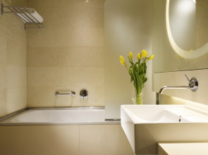 UNA Hotels Bologna Centro