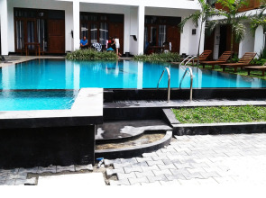 Randiya Sea View Hotel