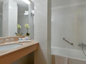 Sharon Hotel Herzliya