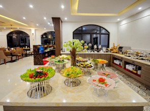 Crown Nguyen Hoang Hotel
