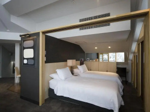 The Ridge Hotel & Apartments