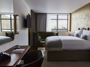 Hotel Indigo London - 1 Leicester Square by IHG