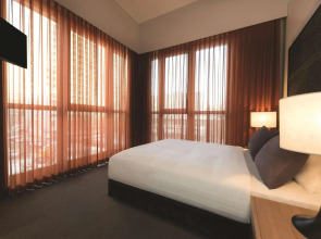 Adina Apartment Hotel Berlin CheckPoint Charlie