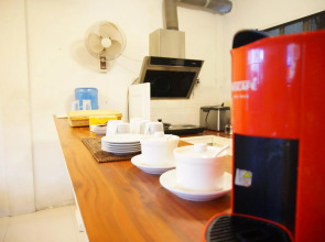 Makati Riverside Inn