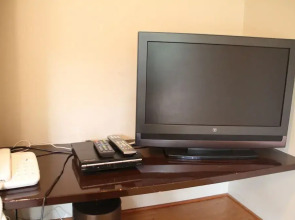 The Ridge Hotel & Apartments