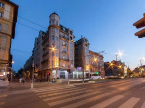 Отель East City