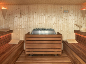 Metropolo by Golden Tulip