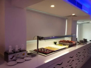 Matzi Studios & Apartments