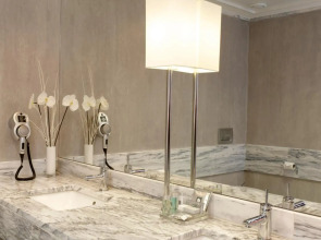 Real Marina Hotel & Spa