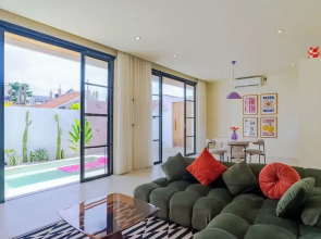 Stylish Private Pool Villa in Pererenan