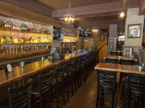 Executive Hotel Pacific