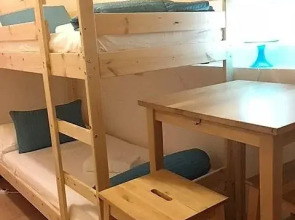 B&B I Am Here Central Station