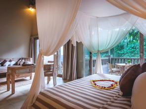 Курортный отель Wapa di Ume Ubud Resort & Spa