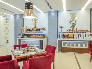 Tango Arjaan by Rotana Hotel