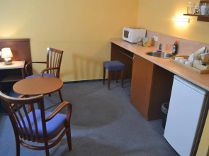 Aparthotel Austria Suites