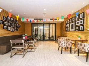 Aim House Bangkok Hotel