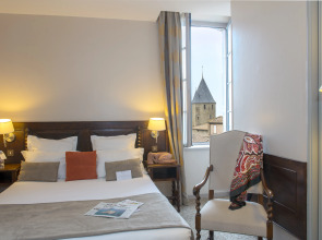 Hôtel Le Donjon - Coeur de la Cité Médiévale