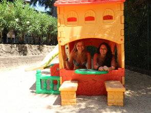 Happy Village & Camping