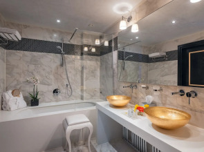 Carnival Palace Hotel