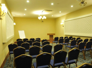 Lake & River Side Hotel & Spa