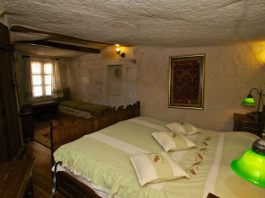 Sultan Cave Suites