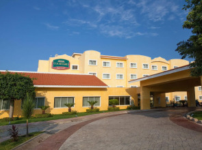 Courtyard By Marriott Cancun Airport