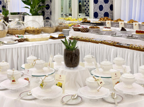 Отель Continental